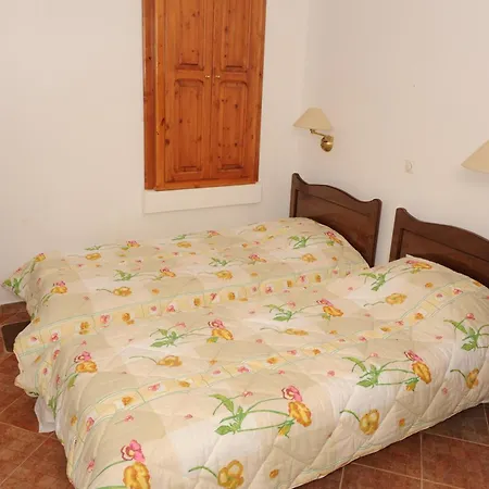 Zeus Villa *