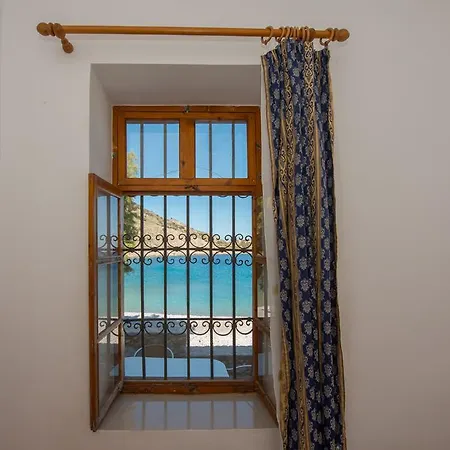 Zeus Villa *
