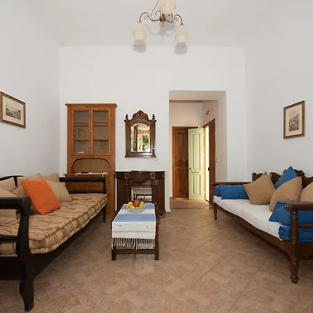 Zeus Villa