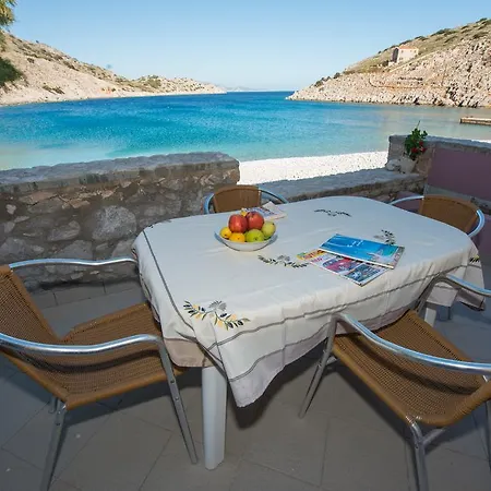 Zeus Villa